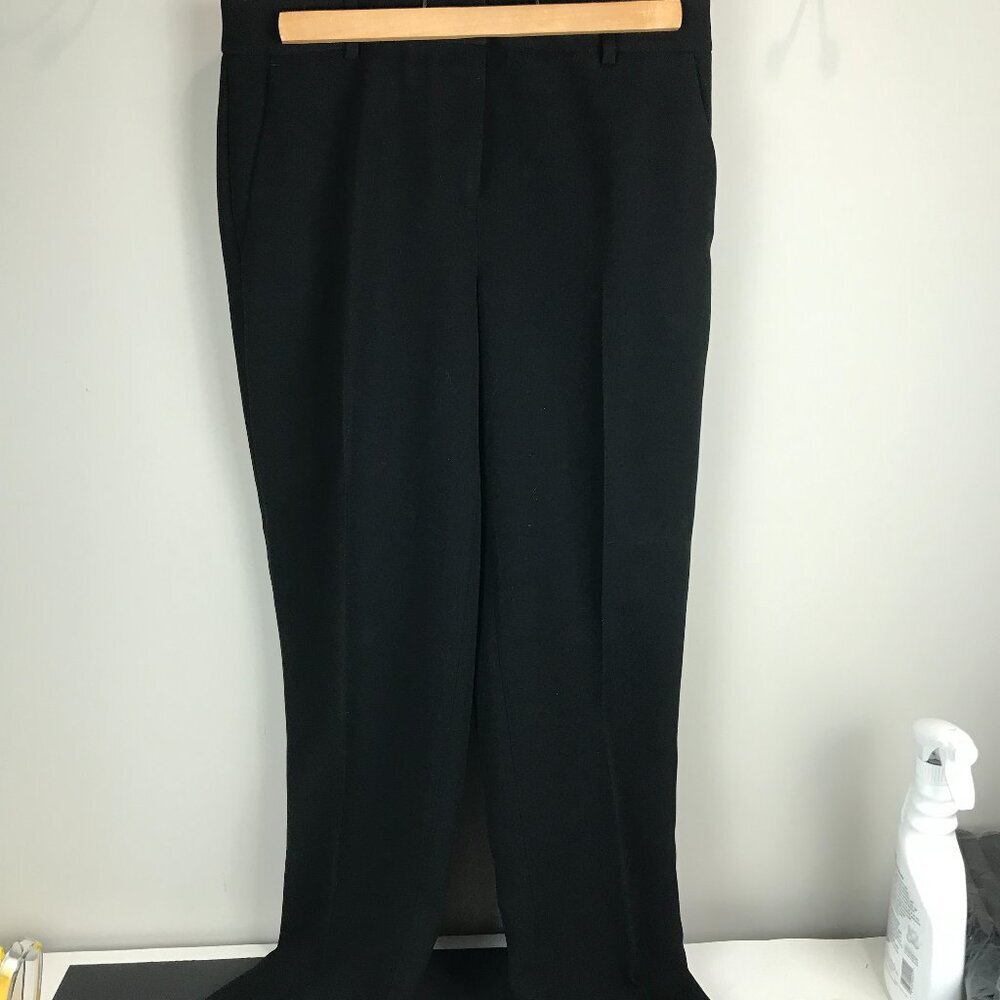 Diane Von Furstenberg Black Crepe dress pants, size 2